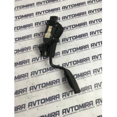 Педаль газа Hyundai i30 2007-2012 327002R930